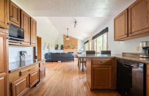 Burnsville Casa | Ridgetop views near Asheville w/Private Hot Tub