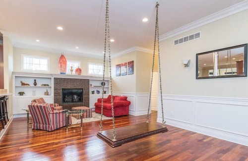 Georgetown Casa | Ridgeview's Oasis is truly a unique stay