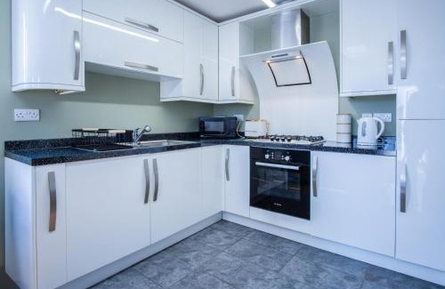 Tenby Casa | Ridgeway Hideaway - 1 Bedroom Holiday Home - Manorbier