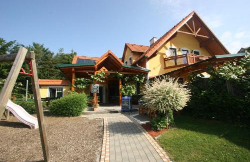 Loipersdorf bei Fuerstenfeld Apartamento | Riegler`s Weinhof