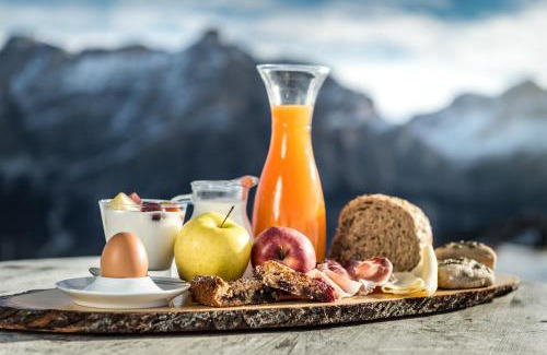 Corvara in Badia Cabina | Rifugio Alpino Pralongià
