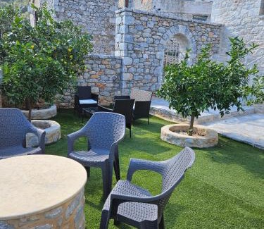 East Mani Apartamento | Rigas stone tower east Mani 3