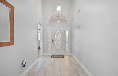 Lake Davenport Estates Casa | Riggs Beautiful 5BR Pool Home Close to Theme Parks