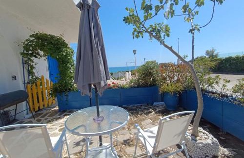 Nea Propontida Casa | Right Across The Sea