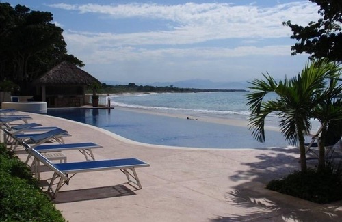 Emiliano Zapata Condominio | Justo en la playa en Punta de Mita