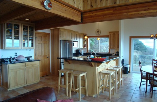Moclips Casa | ¡Justo en la playa! Bañera de hidromasaje, admite mascotas, chimenea, WiFi, lo mejor de NW Escapes!