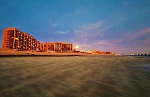 Puerto Peñasco Apartamento | Right on the Beach! Rocky Point Condo Rental - 2 Bedroom Penthouse Beachfront