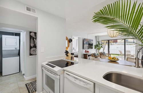 Banana River Estates Condominio | Justo en el océano - Planta baja y mascotas - Junto al muelle
