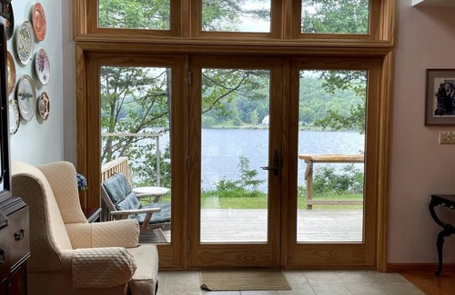 Northville Casa | Right on the Water, Spectacular Lakefront Home with Private Dock-Boat & Swim