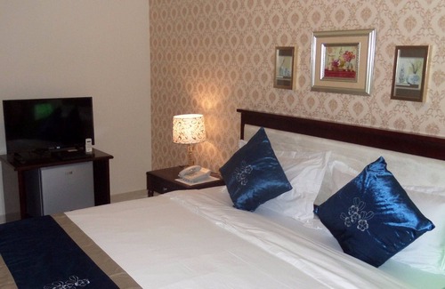 Ikeja Hotel | Rightgate Hotel & Suites