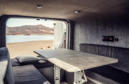 Reykjanesbær Otro | Rijo campers