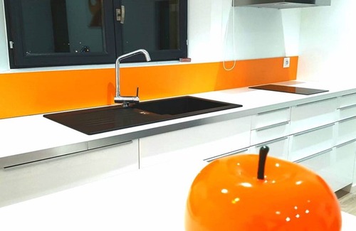 Lafitte-Vigordanne Apartamento | Rikiki, estudio de arte pop en un entorno relajante!
