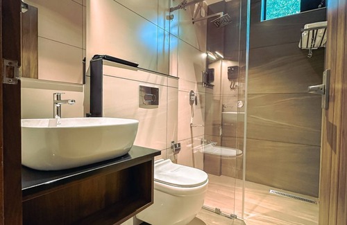 Vayittiri Hotel | Rill woods