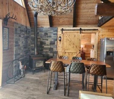 Meadow View Heights Casa | Rim Overlook Cabin Retreat