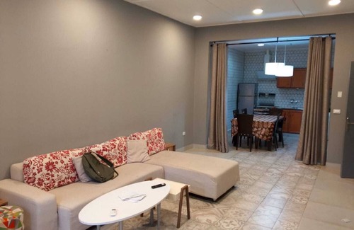 Monrovia Apartamento | Rimal