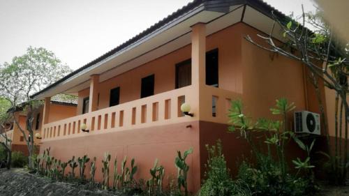 Sattahip Hotel | Rimpuhill resort