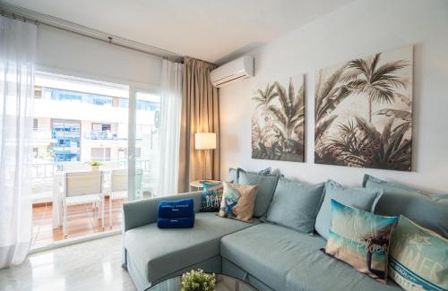 Milla de Oro Apartamento | Rincón del Mar next to the beach 639