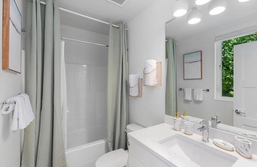 Minor Apartamento | Ringo's Sweet Suite - 84 Walkscore
