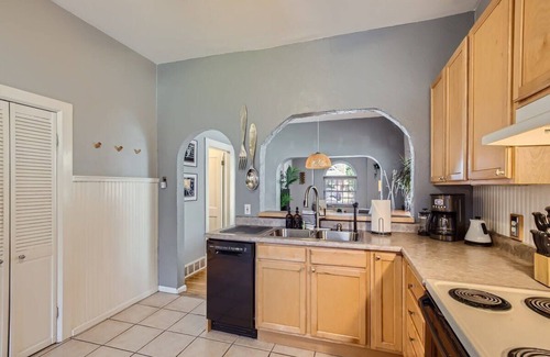 Cole Casa | RiNo Charmer, 2bd Family Home, Ev Charger