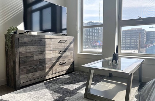 Cole Apartamento | RiNo's Vibrant Studio Getaway