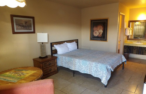 Williamsburg Hotel | Rio Grande Motel