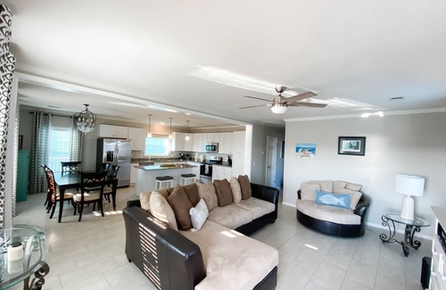 Venice Cabina | Rip Line Lodge at Venice Marina- 3bedroom/2bath lodge