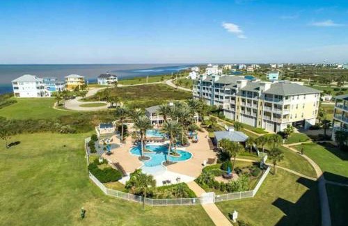 Red Fish Cove Casa | Rise and Shine Beach House with Ocean Views and Pointe West Resort Pools