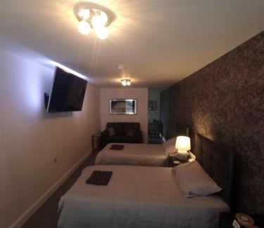 Gaeltacht Quarter Apartamento | Rise at the Belfast Murals