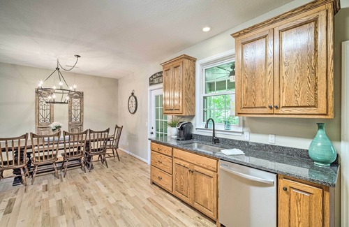 Rising Fawn Casa | Rising Fawn Home ~ 1 Mi to Cloudland Canyon!