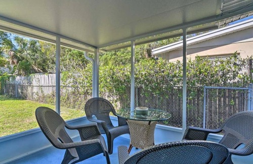 Indian Rocks Beach Casa | Rita's Cottage by the Beach - Steps to Ocean!