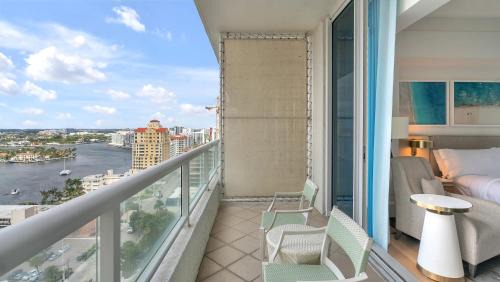 Central Beach Apartamento | Ritz- Carlton Beachfront Private Luxury 2Br Condo