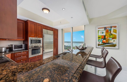 Singer Island Condominio | $ 5 millones Ritz-Carlton 3BR Beach Residence ★★★★★ Servicios del hotel