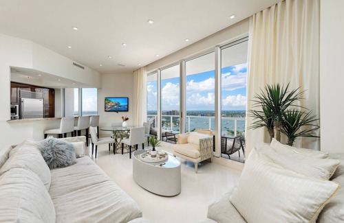 Singer Island Condominio | Ritz-Carlton Oceanfront Penthouse - Hotel Amenities ★★★★★ by Guaranteed Rental™
