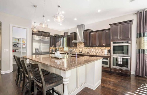 Ocotillo Casa | Heated Pool Included, Luxury 5 Bed 4 Bath Home, Gourmet kitchen