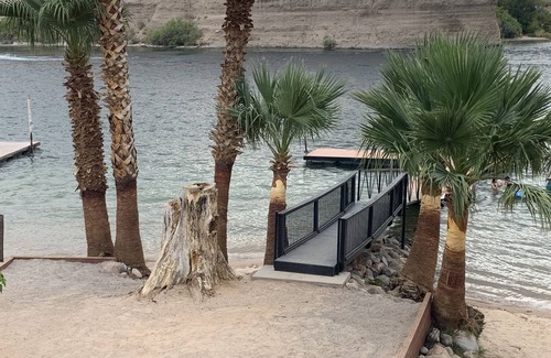 Laughlin Apartamento | Riv a holic
