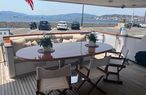 Pointe Croisette Alquiler De Eote | Riva 130