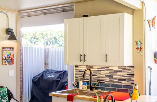 Hilo Apartamento | Rivendell Oasis-Peaceful garden setting with private hot tub close to waterfalls