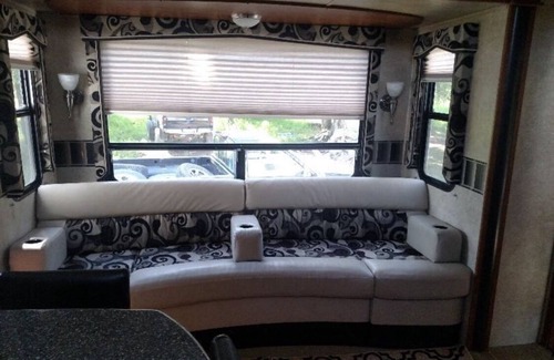 Kalifornsky Casa | River access! Clean & comfy 5th wheel, located near the famous Kenai River