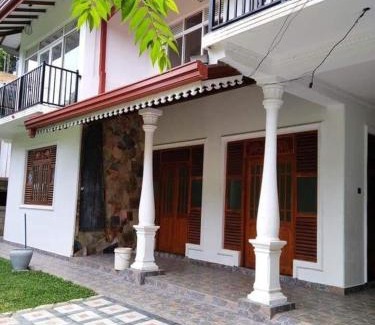 Sirimalwatta Casa | River boundary Residency