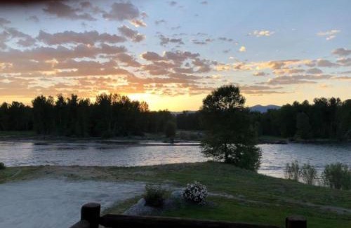 Grantsdale Casa | River Cabin Minutes To Town