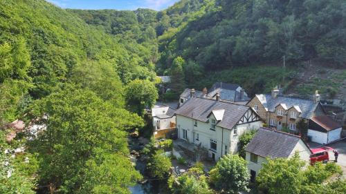 Lynton Casa | River Cottage in stunning location