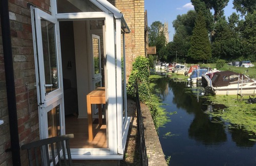 St Neots Apartamento | River Courtyard Apartment - St Neots