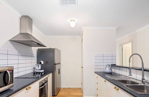 Seymour Casa | River Dais Summary: L