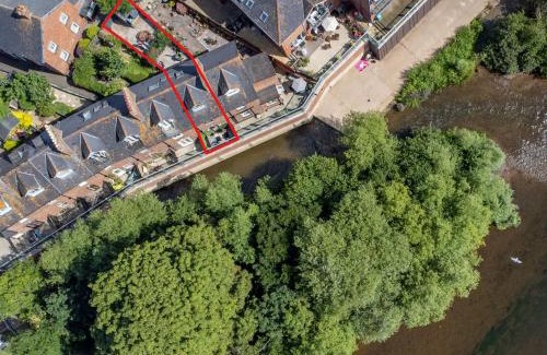 Exeter Casa | River Exe Cottage waterfront