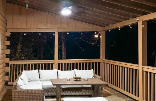 Lakemont Casa | River Fishing Cabin