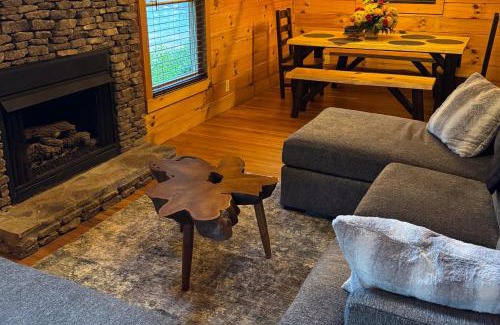 Lakemont Casa | River Fishing Cabin