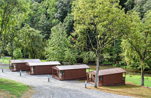 Harrogate Cabina | River Forge Cabin 52 - Cozy and Rustic 1 Bedroom Cabin - Creek Front