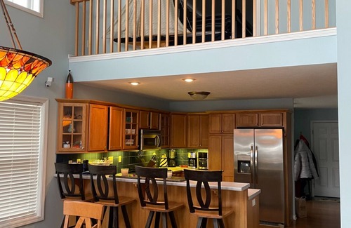 Saint Joseph Casa | River Front 4-bedroom house with boat dock close to downtown St. Joseph.