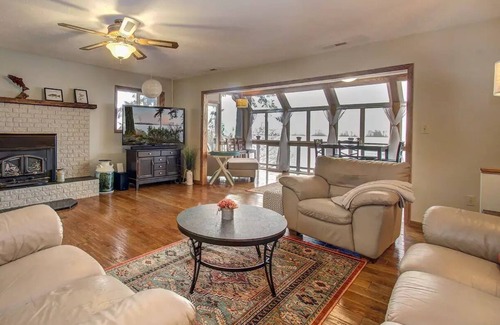 Cathlamet Casa | River Front at River Run on Columbia River