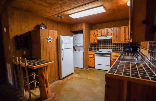 Sabinal Cabina | River Front cabin with access to shared pool!